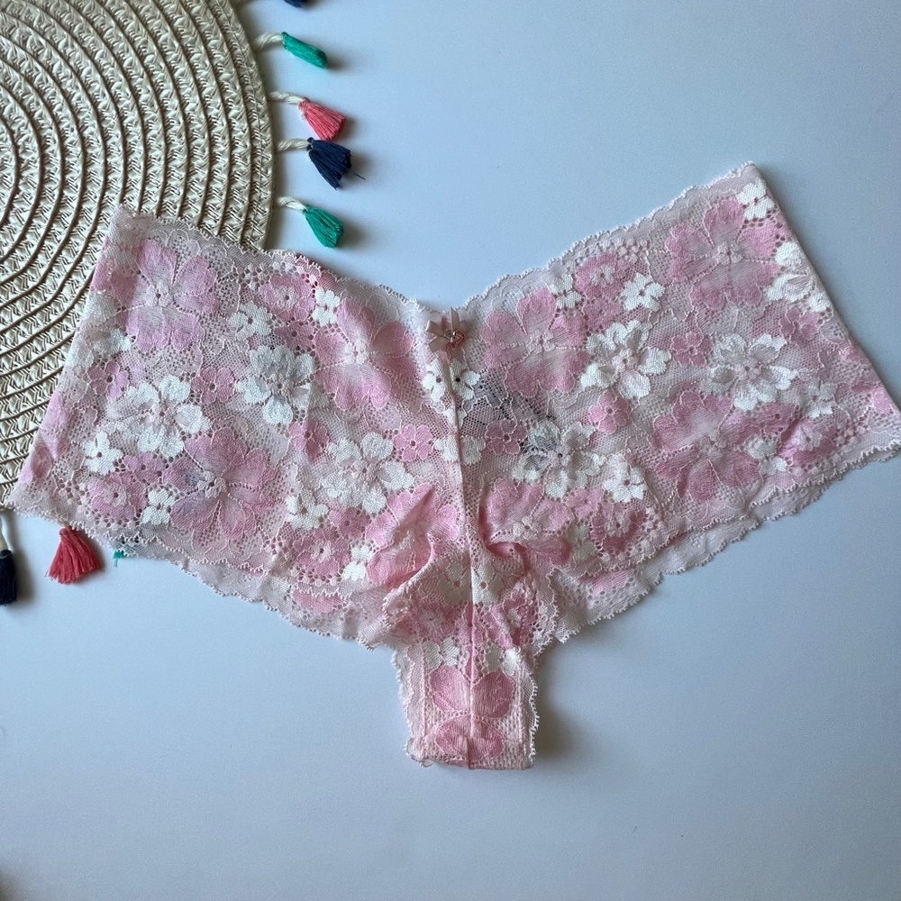 Victoria's Secret Body By Victoria All Over Lace Boyshort Panty Pink Large NEW